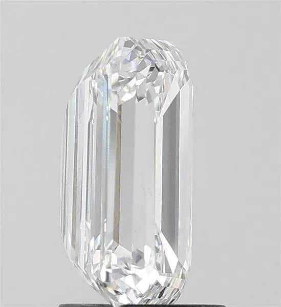 2.50ct Emerald Lab Grown Diamond (Colour E, Clarity VS2, IGI)