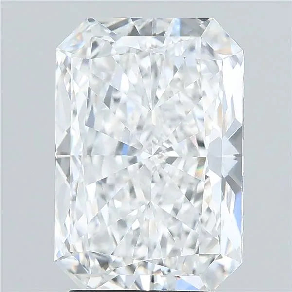 3.08ct Radiant Lab Grown Diamond (Colour D, Clarity VVS2, IGI Certified)