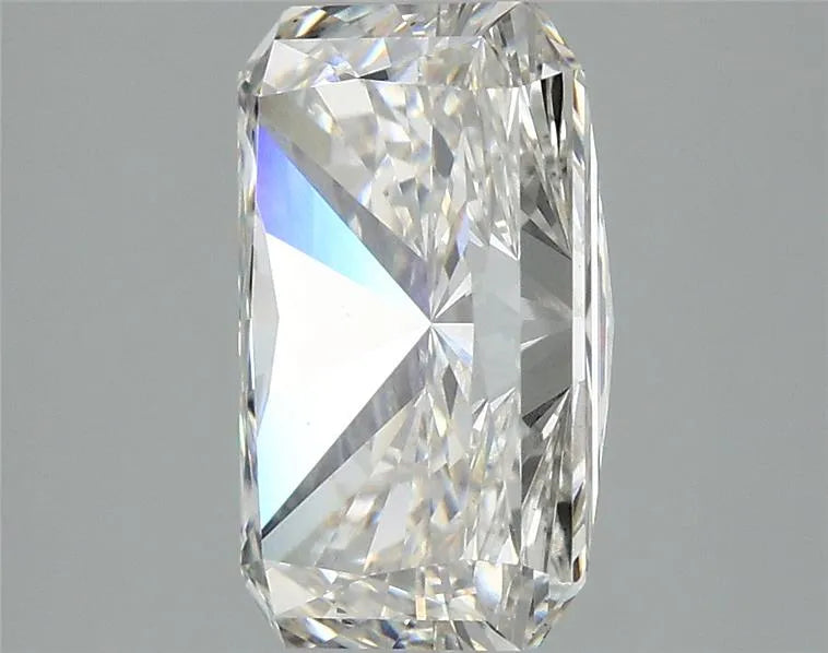 3.32ct Radiant Lab Grown Diamond (Colour G, Clarity VS2, IGI)