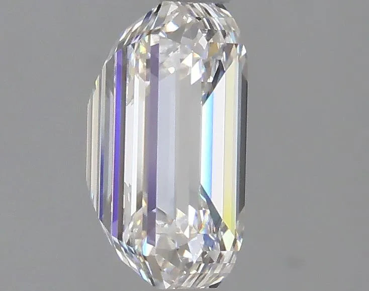 2.21ct Emerald Lab Grown Diamond (Colour E, Clarity VS1, IGI)