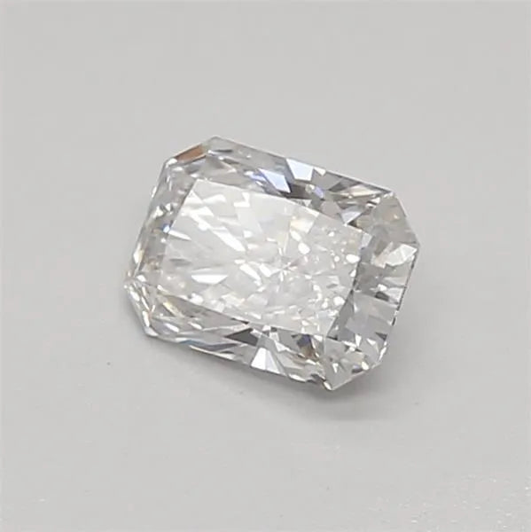 0.33ct Radiant Lab Grown Diamond (Colour E, Clarity SI1, IGI Certified)