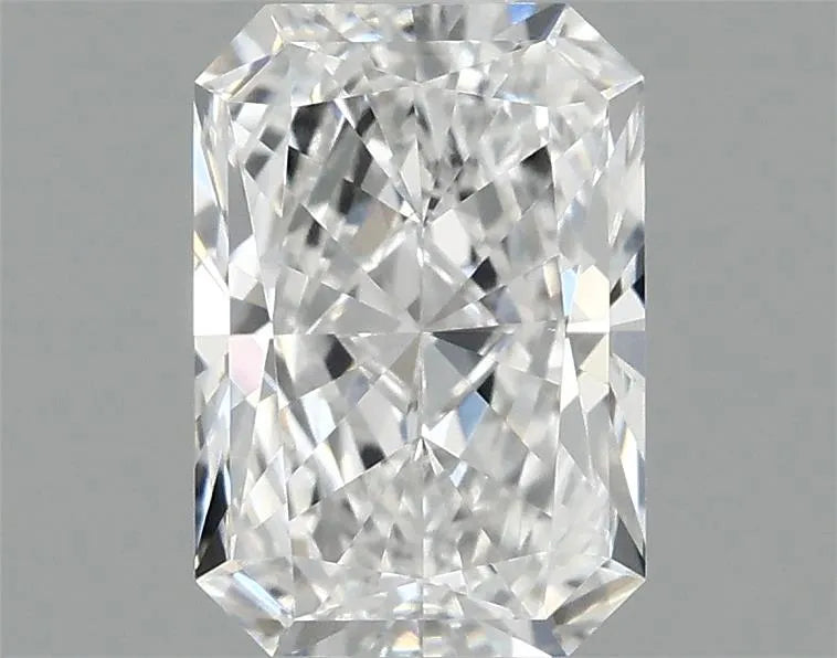 0.95ct Radiant Lab Grown Diamond (Colour D, Clarity VVS2, IGI Certified)