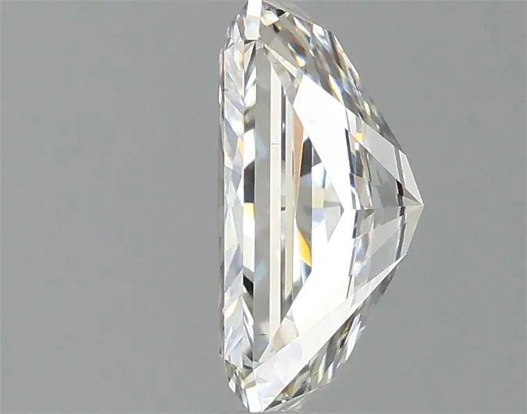 2.02ct Radiant Lab Grown Diamond (Colour H, Clarity SI1, IGI Certified)