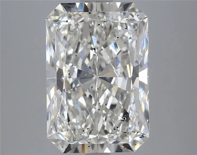4.52ct Radiant Lab Grown Diamond (Colour H, Clarity SI1, IGI Certified)