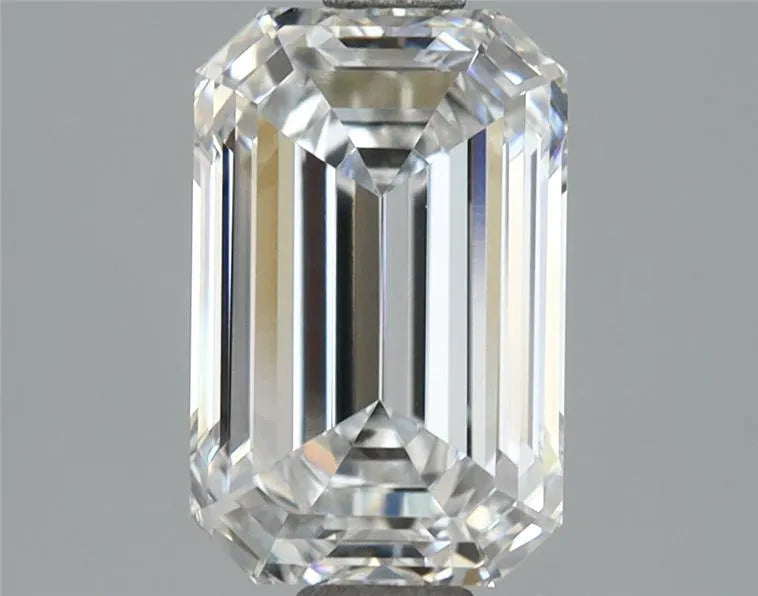 2.15ct Emerald Lab Grown Diamond (Colour D, Clarity VVS1, IGI Certified)