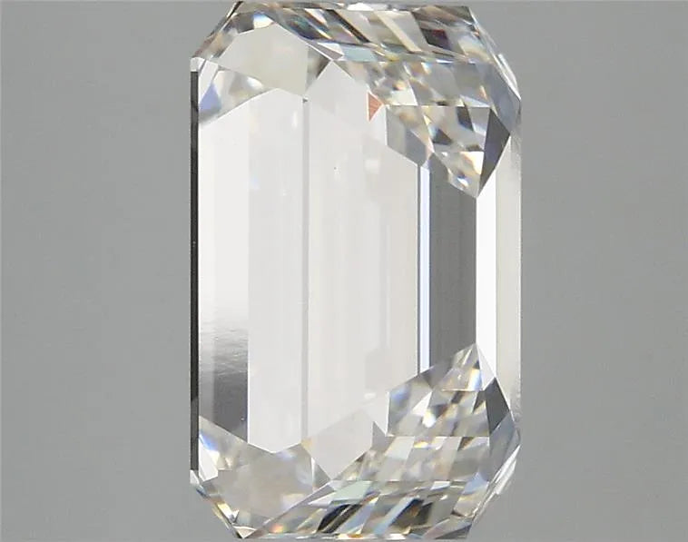 4.06ct Emerald Lab Grown Diamond (Colour G, Clarity VVS2, IGI Certified)
