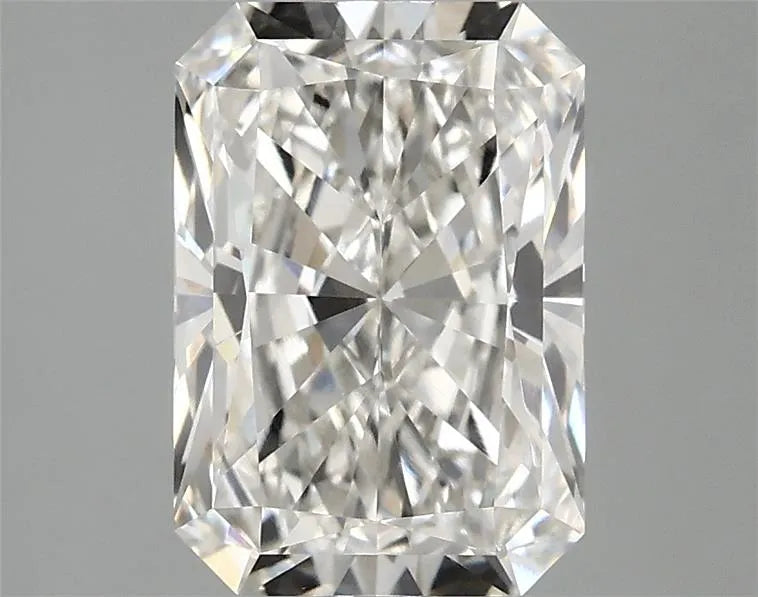 2.59ct Radiant Lab Grown Diamond (Colour F, Clarity VVS2, IGI Certified)