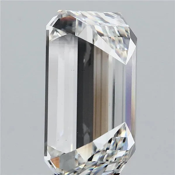 7.10ct Emerald Lab Grown Diamond (Colour G, Clarity VVS2, IGI Certified)