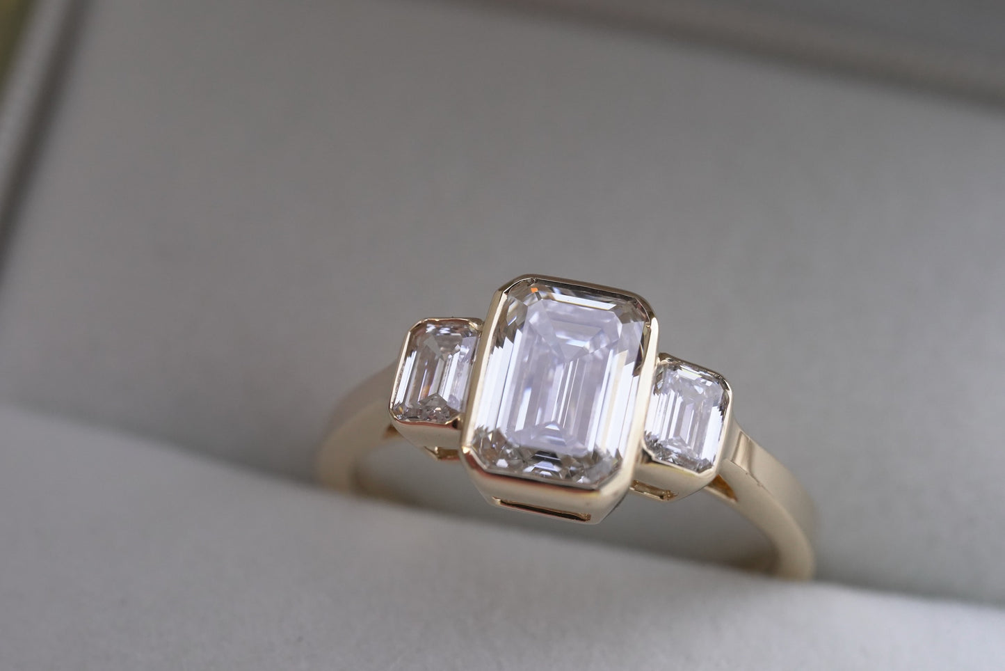 MIRAGE BEZEL - EMERALD (SETTING)