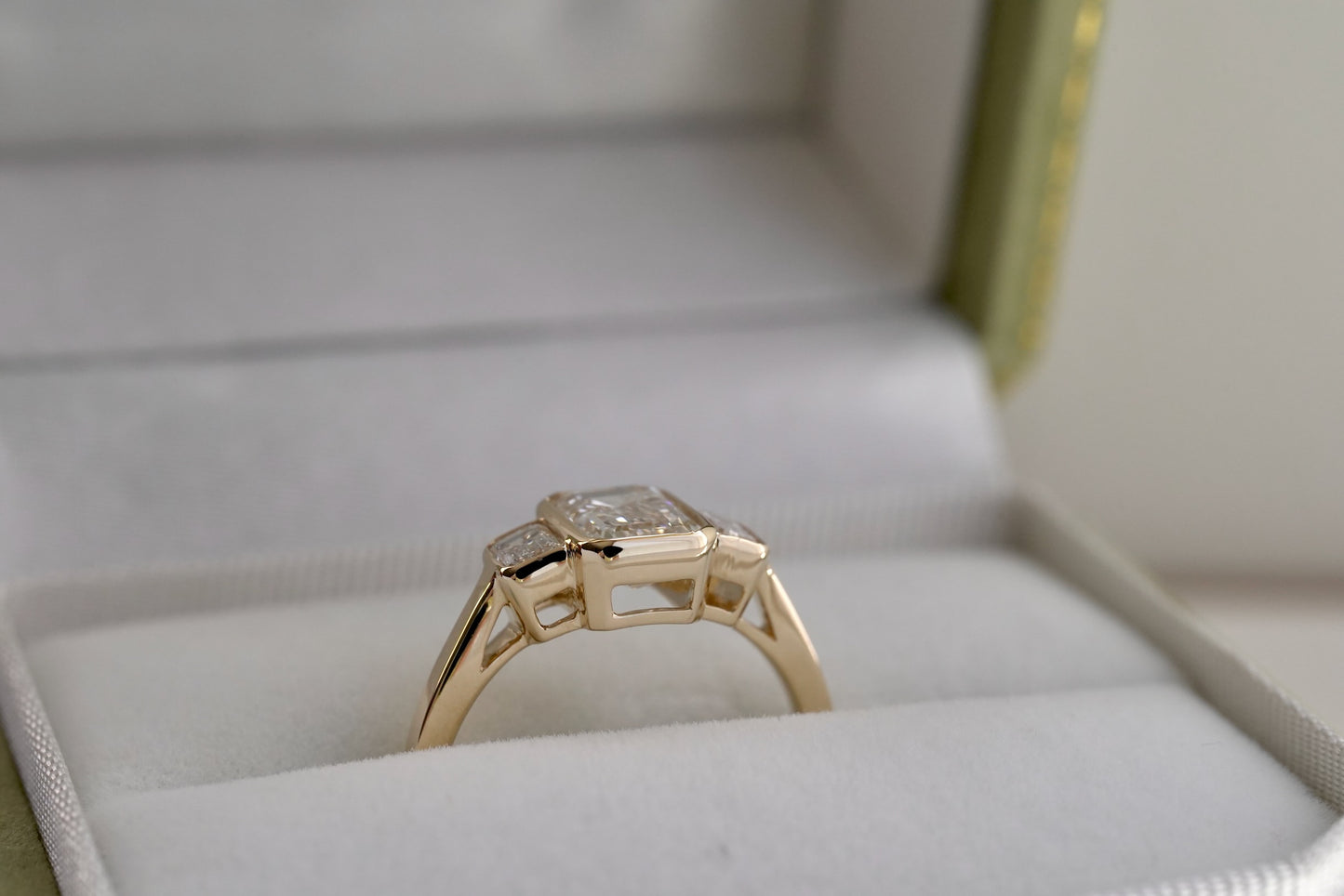 MIRAGE BEZEL - EMERALD (SETTING)