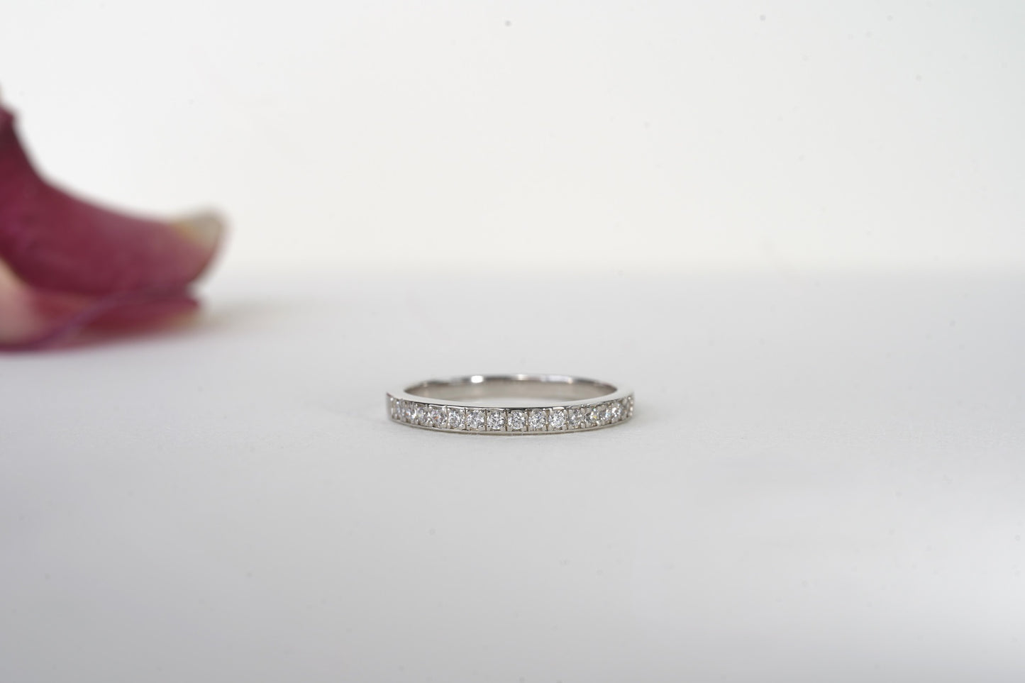 BOLERO (THIN) | CHANNEL SET HALF PAVÉ WEDDING BAND