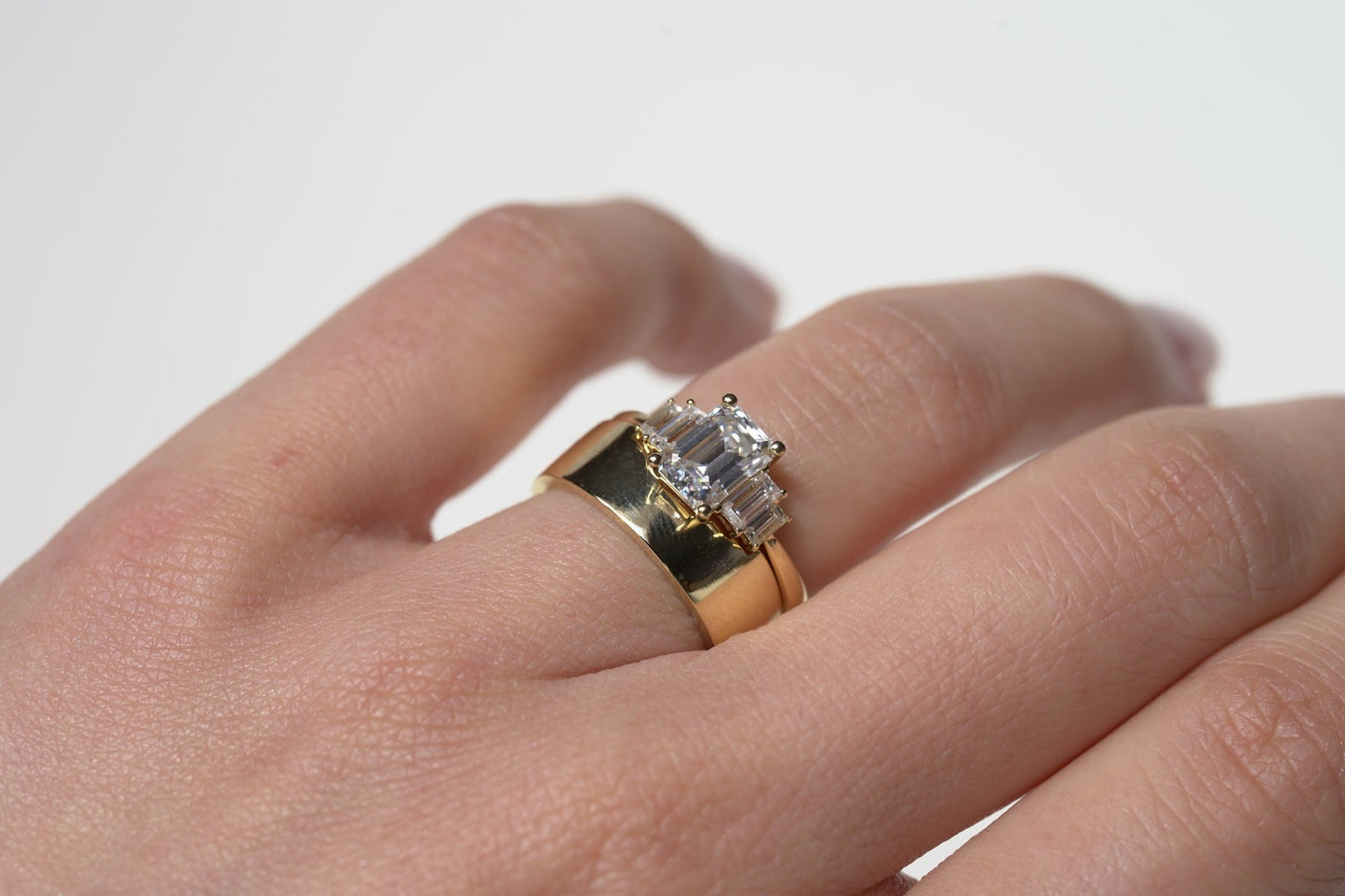 CUSTOM CONTOUR WEDDING BAND