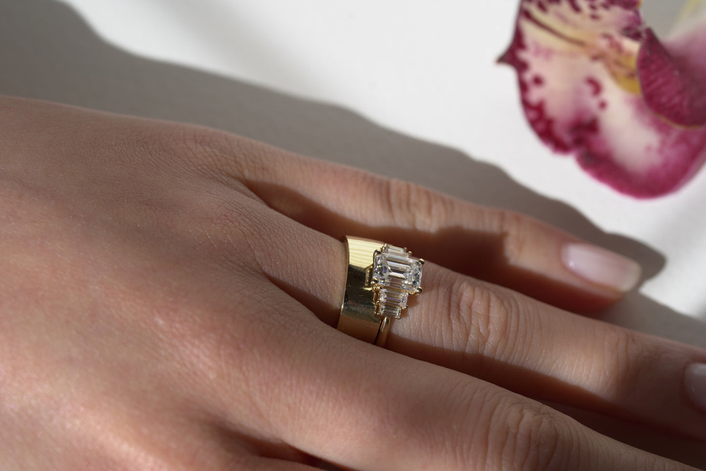 CUSTOM CONTOUR WEDDING BAND