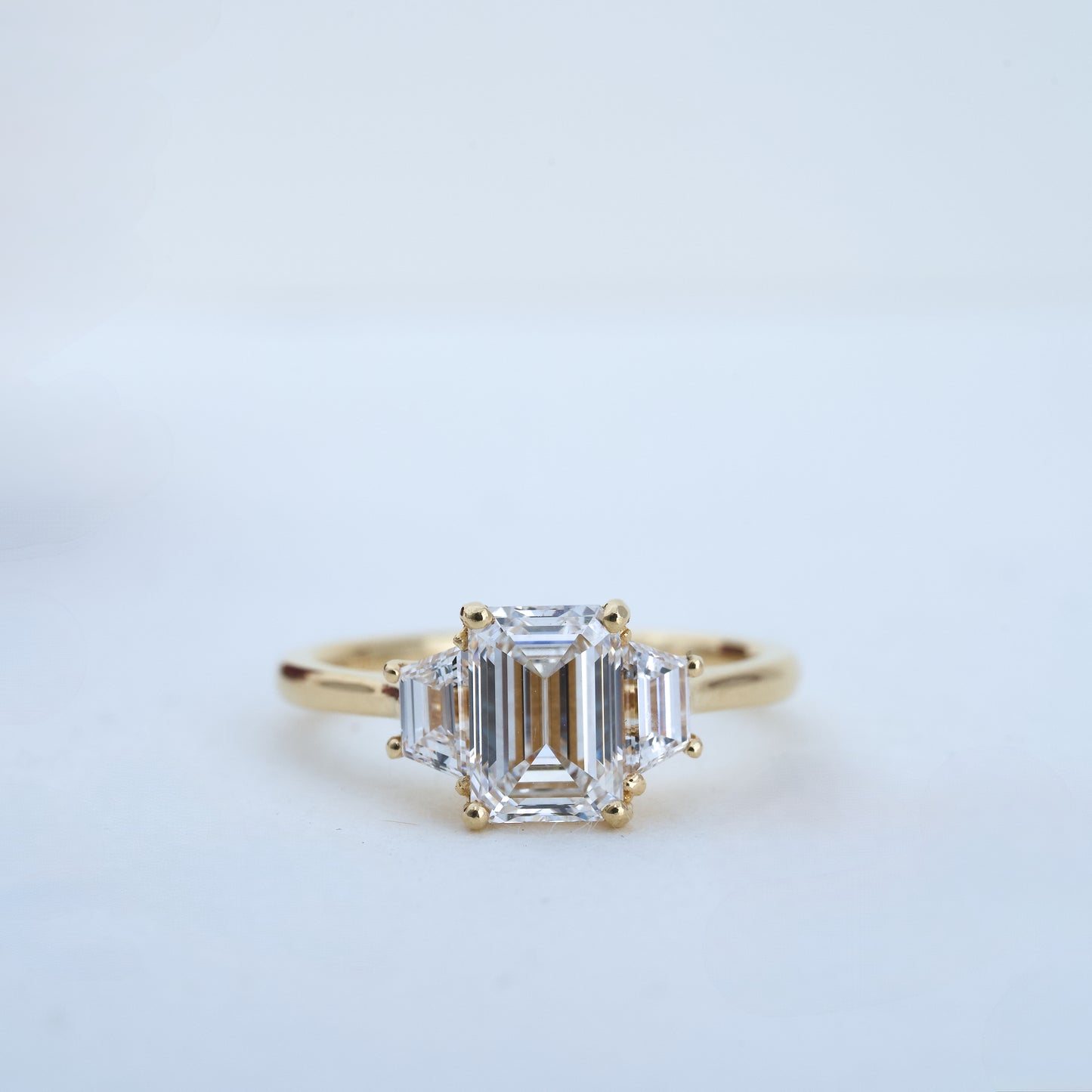 TRINITY - EMERALD & TRAPEZOID (SETTING)