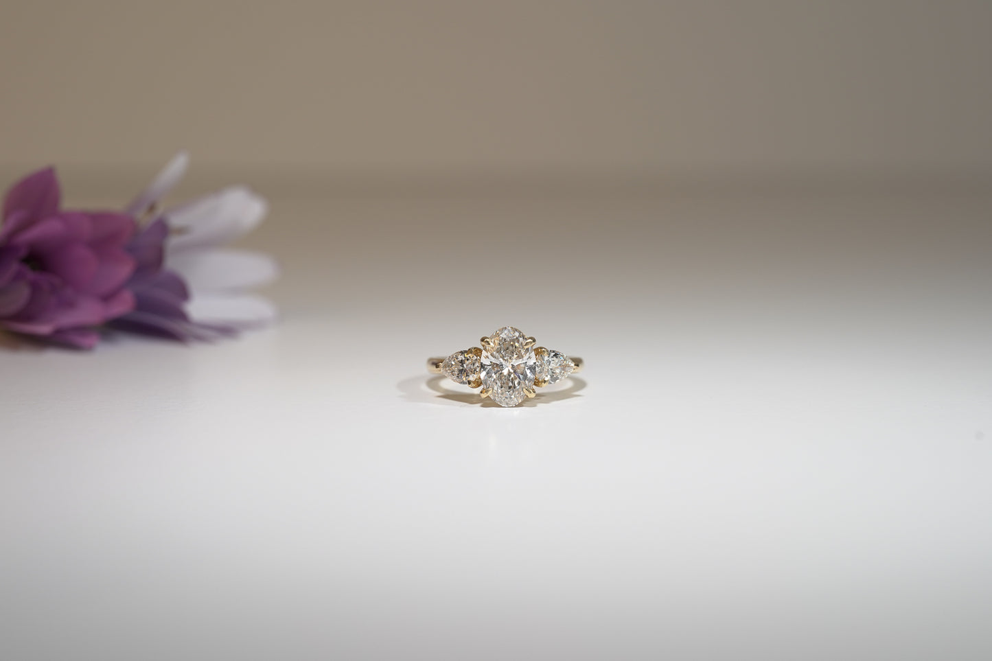 ELYSÉE - OVAL & PEAR (SETTING)