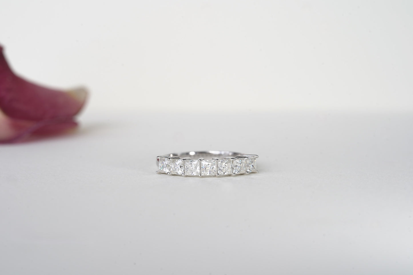 CASCADE | 1/3 ETERNITY PRINCESS CUT WEDDING BAND