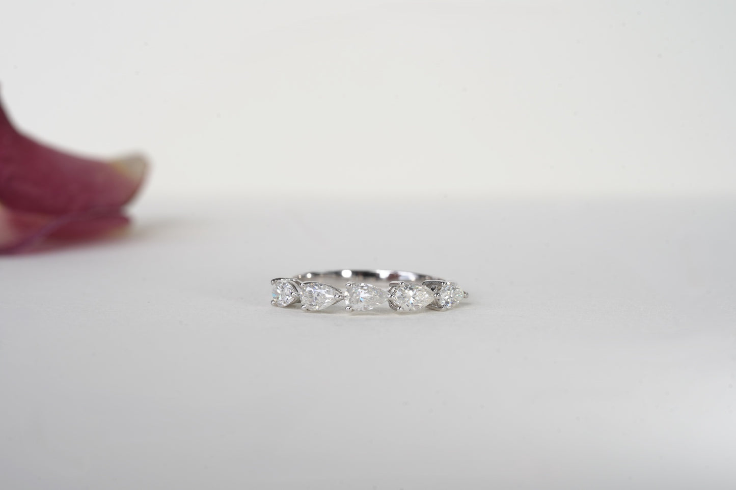 OASIS | PEAR CUT DIAMOND HALF ETERNITY WEDDING BANDS