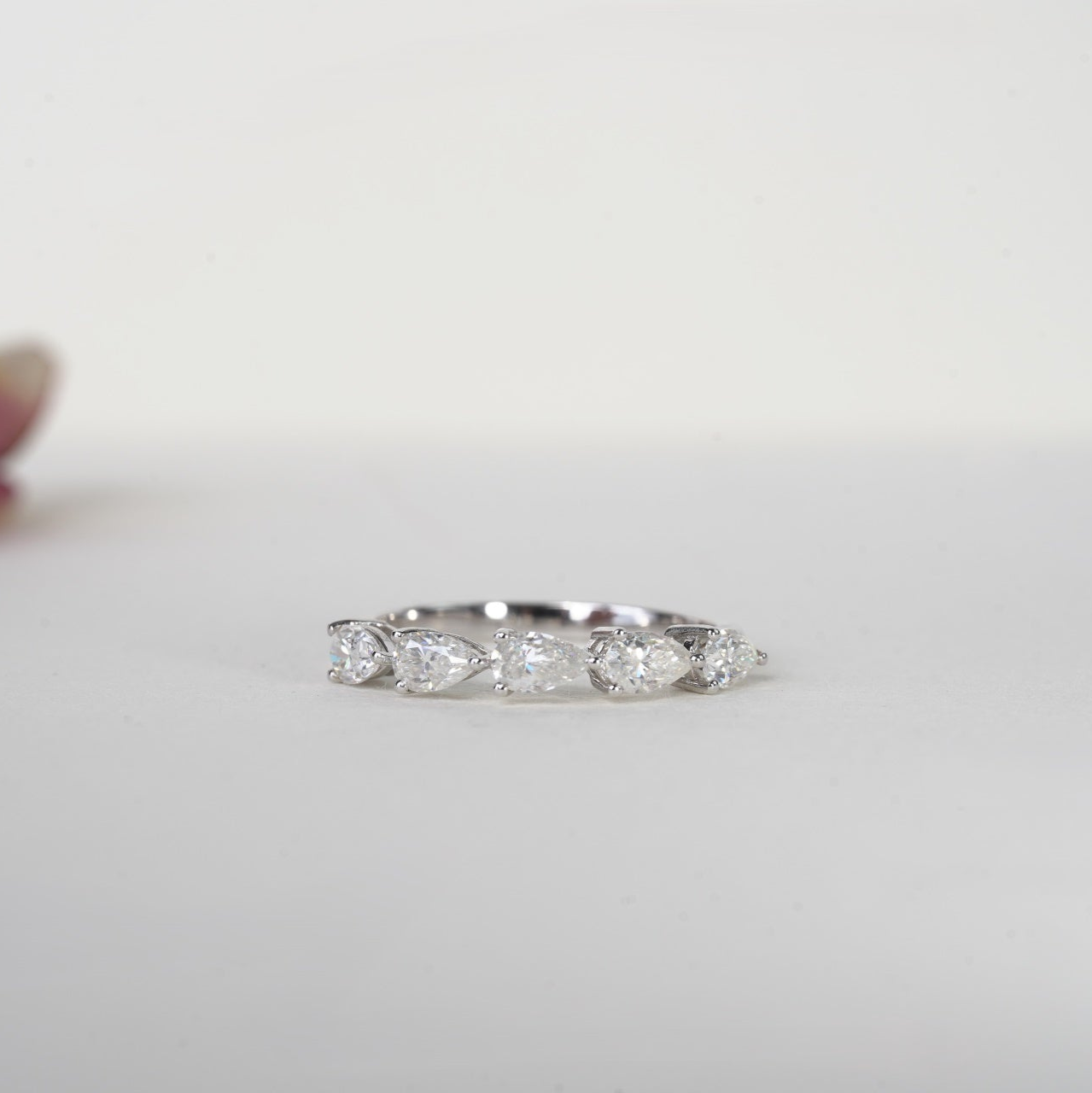 OASIS | PEAR CUT DIAMOND HALF ETERNITY WEDDING BANDS