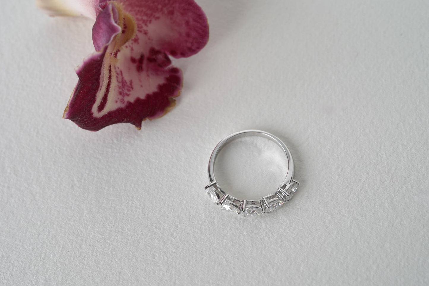 OASIS | PEAR CUT DIAMOND HALF ETERNITY WEDDING BANDS