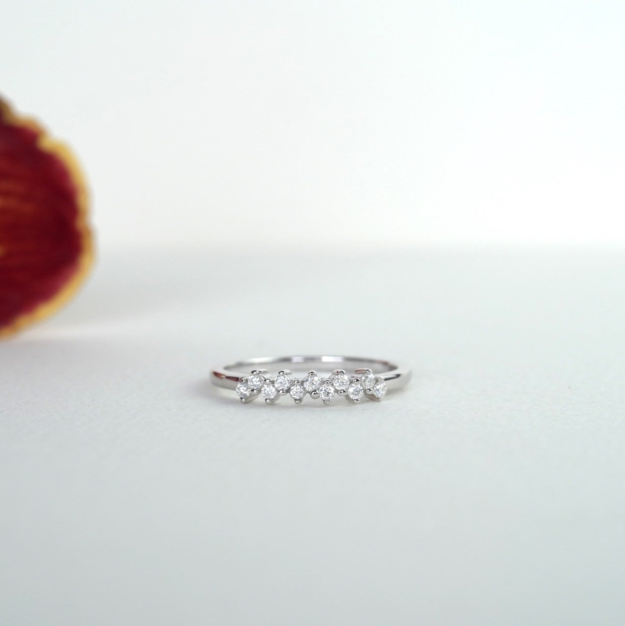 VIVACE | ZIG ZAG ROUND DIAMOND WEDDING BAND