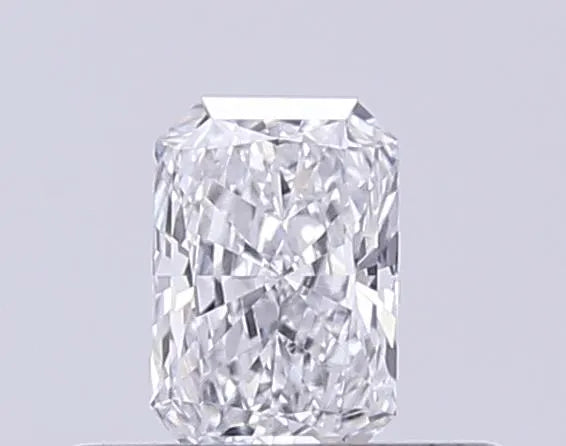 0.25ct Radiant Lab Grown Diamond (Colour D, Clarity VS1, IGI Certified)