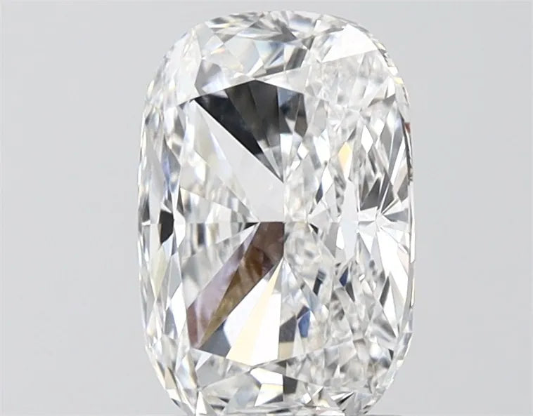2.01ct Cushion modified Lab Grown Diamond (Colour E, Clarity VVS2, IGI Certified)