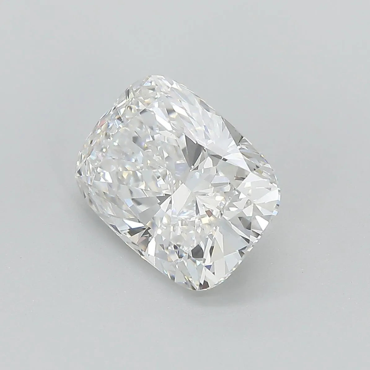 2.70ct Cushion brilliant Lab Grown Diamond (Colour E, Clarity VS1, IGI)