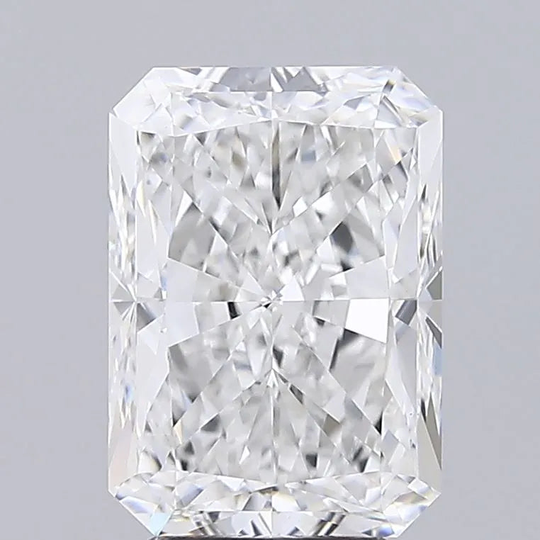 4.80ct Radiant Lab Grown Diamond (Colour E, Clarity VVS2, IGI Certified)