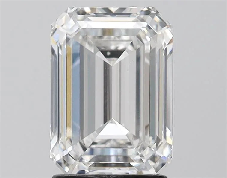 2.25ct Emerald Lab Grown Diamond (Colour E, Clarity VS1, IGI Certified)