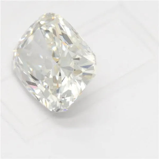 2.08ct Cushion modified Lab Grown Diamond (Colour I, Clarity VVS2, IGI Certified)