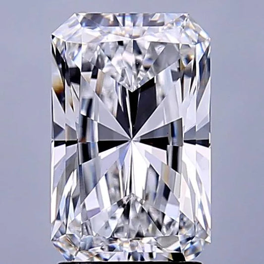 2.10ct Radiant Lab Grown Diamond (Colour D, Clarity VVS2, IGI Certified)