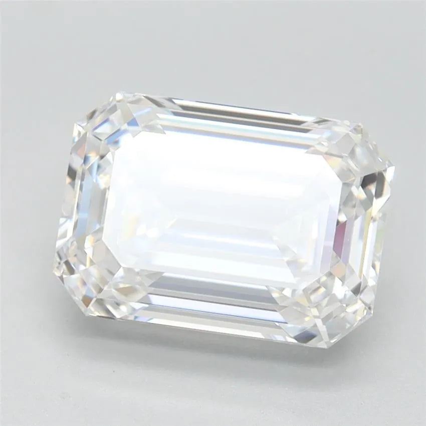 2.57ct Emerald Lab Grown Diamond (Colour D, Clarity VVS1, IGI Certified)
