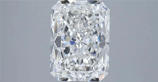 2.78ct Radiant Lab Grown Diamond (Colour E, Clarity SI1, IGI Certified)