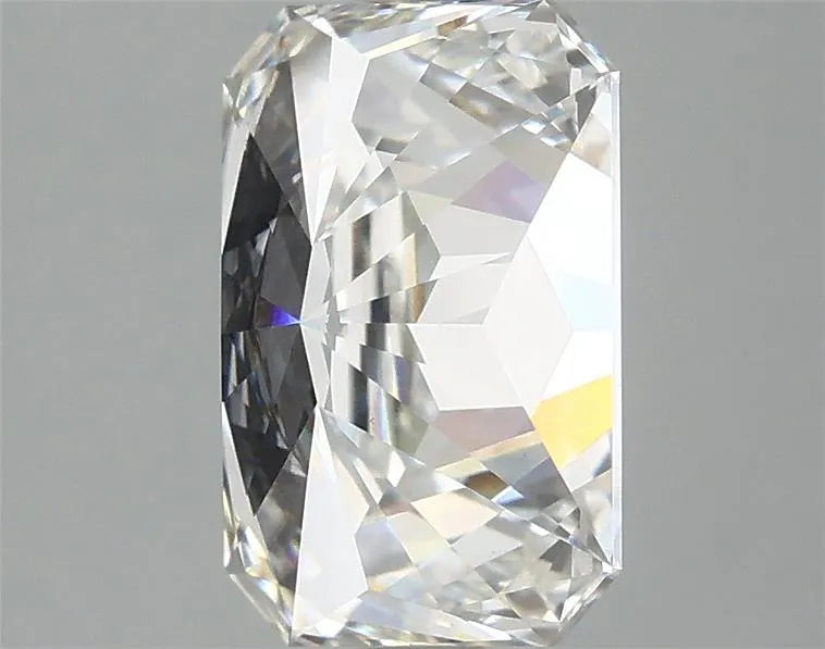 2.81ct Radiant Lab Grown Diamond (Colour F, Clarity VS1, IGI Certified)