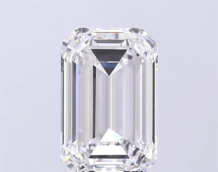 2.57ct Emerald Lab Grown Diamond (Colour E, Clarity VVS2, IGI Certified)