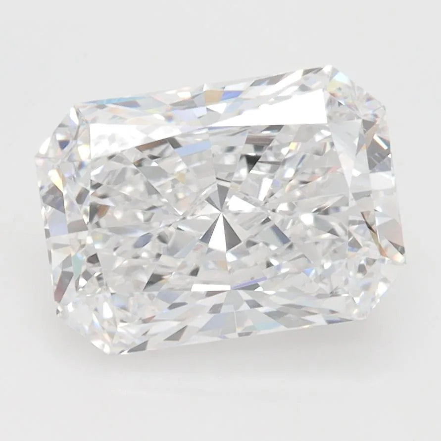2.70ct Radiant Lab Grown Diamond (Colour D, Clarity VVS1, GIA)