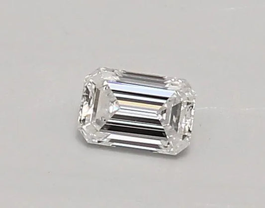0.31ct Emerald Lab Grown Diamond (Colour D, Clarity VS1, IGI Certified)