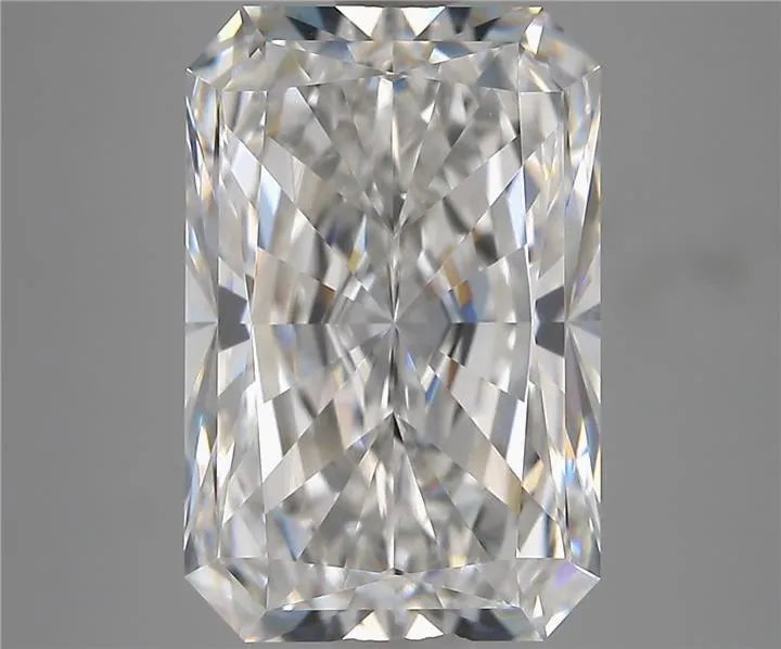 4.68ct Radiant Lab Grown Diamond (Colour E, Clarity VVS2, IGI Certified)