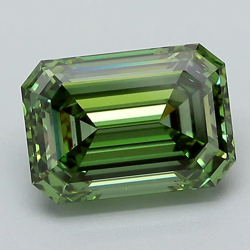 3.02ct Emerald Lab Grown Diamond (Colour Fancy Vivid Green, Clarity VS1, IGI Certified)