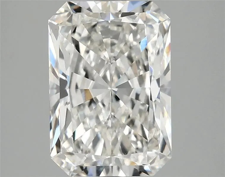 3.02ct Radiant Lab Grown Diamond (Colour G, Clarity VVS2, IGI Certified)