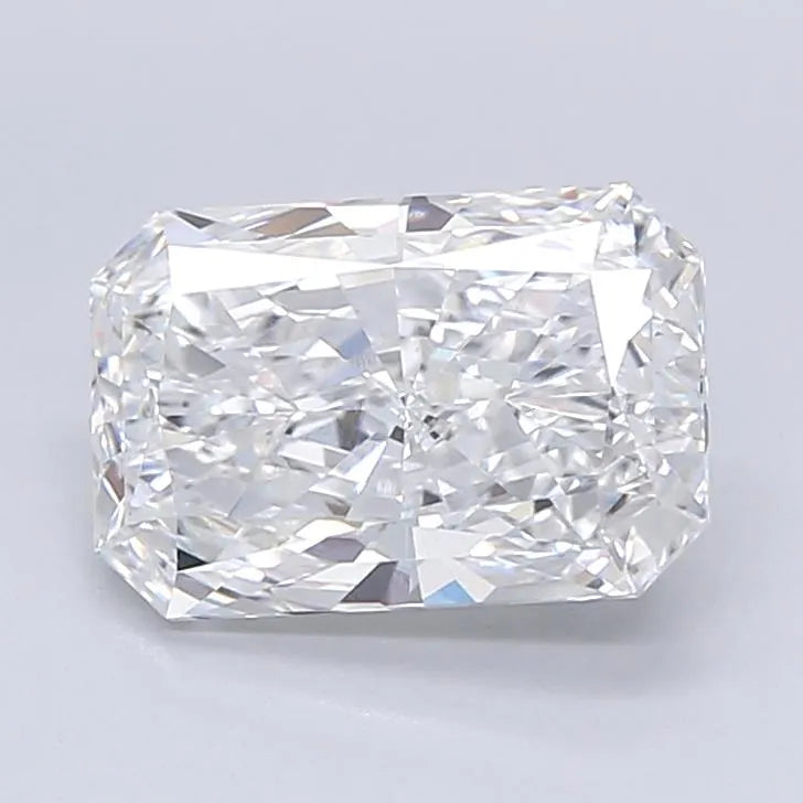 3.03ct Radiant Lab Grown Diamond (Colour D, Clarity VVS2, IGI Certified)
