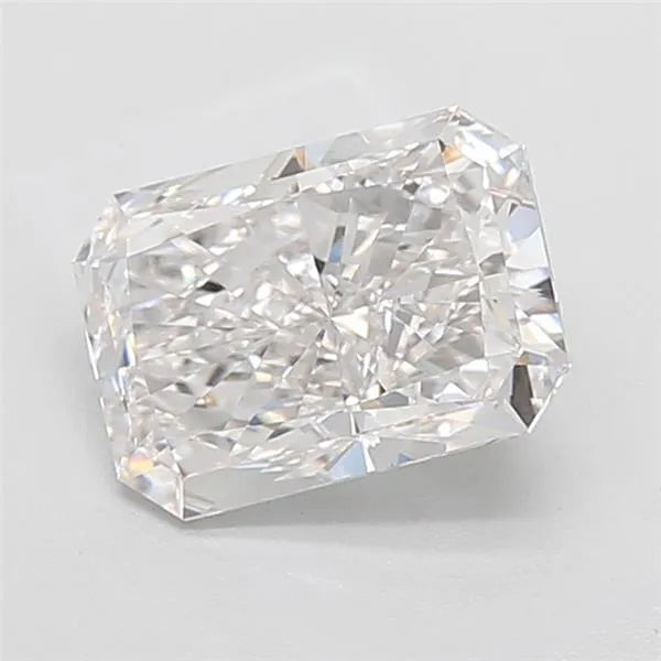 3.03ct Radiant Lab Grown Diamond (Colour E, Clarity VVS1, IGI Certified)
