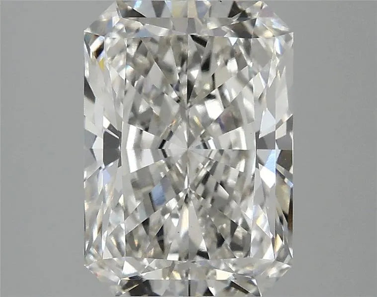 3.03ct Radiant Lab Grown Diamond (Colour G, Clarity VVS2, IGI Certified)