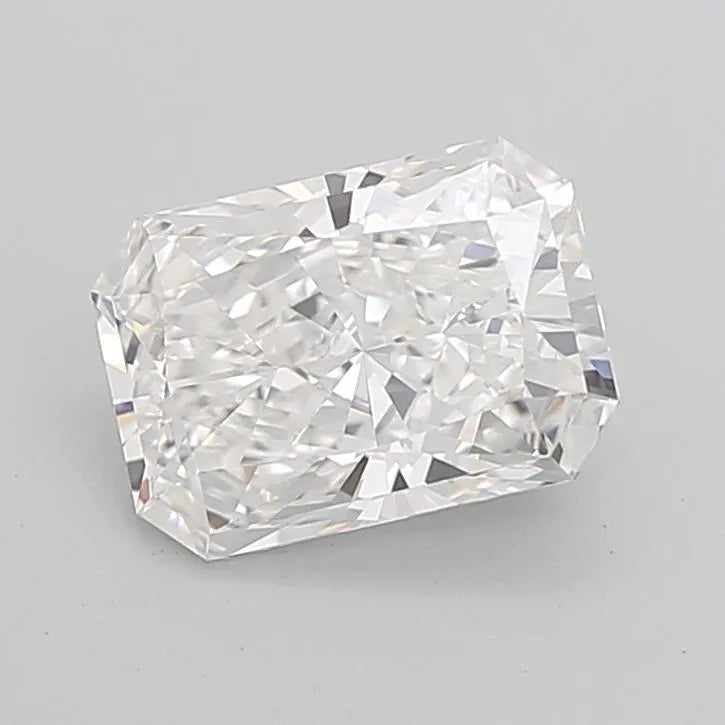 3.06ct Radiant Lab Grown Diamond (Colour E, Clarity VVS2, IGI Certified)