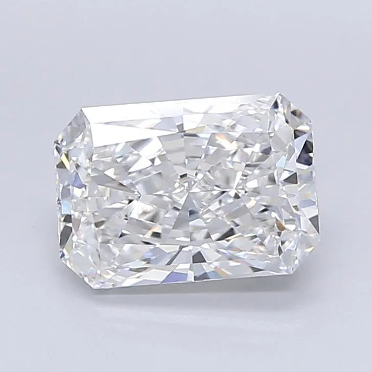 3.13ct Radiant Lab Grown Diamond (Colour D, Clarity VVS2, IGI Certified)