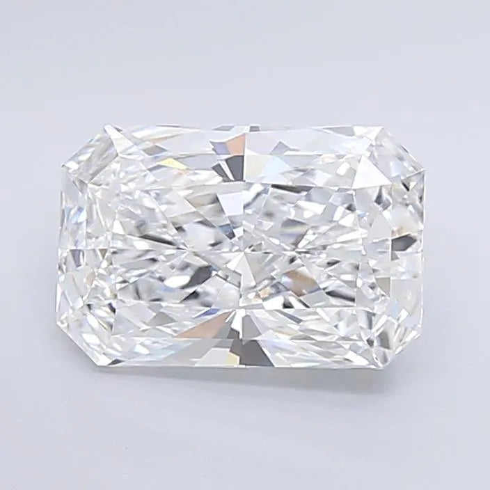3.33ct Radiant Lab Grown Diamond (Colour D, Clarity VVS2, IGI Certified)