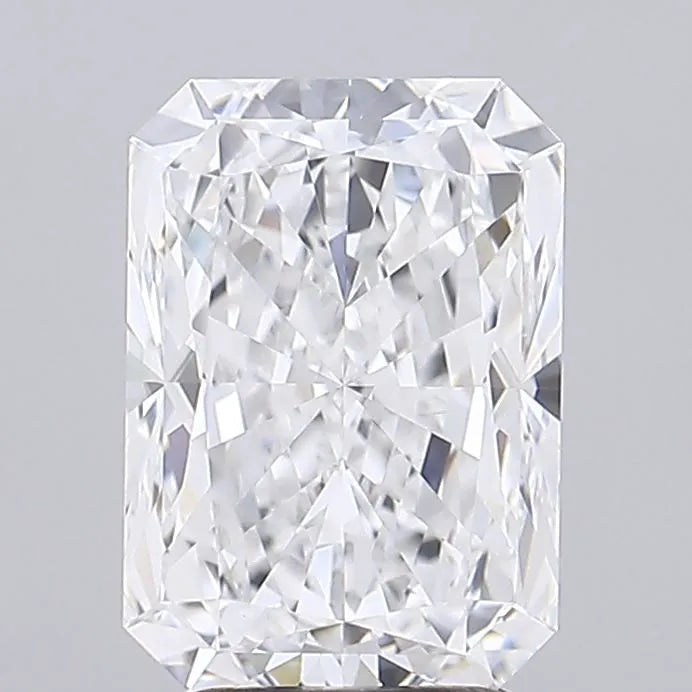 3.36ct Radiant Lab Grown Diamond (Colour D, Clarity VVS2, IGI Certified)