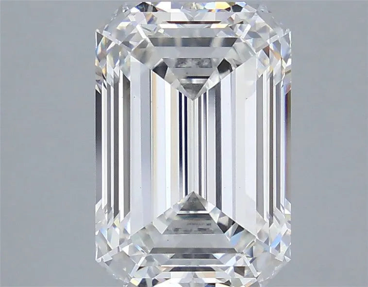 3.90ct Emerald Lab Grown Diamond (Colour F, Clarity VS1, IGI Certified)