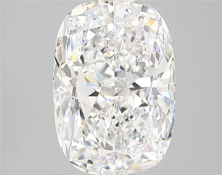4.48ct Cushion modified Lab Grown Diamond (Colour E, Clarity VVS2, IGI Certified)