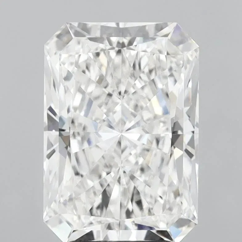 4.01ct Radiant Lab Grown Diamond (Colour E, Clarity VS1, IGI Certified)
